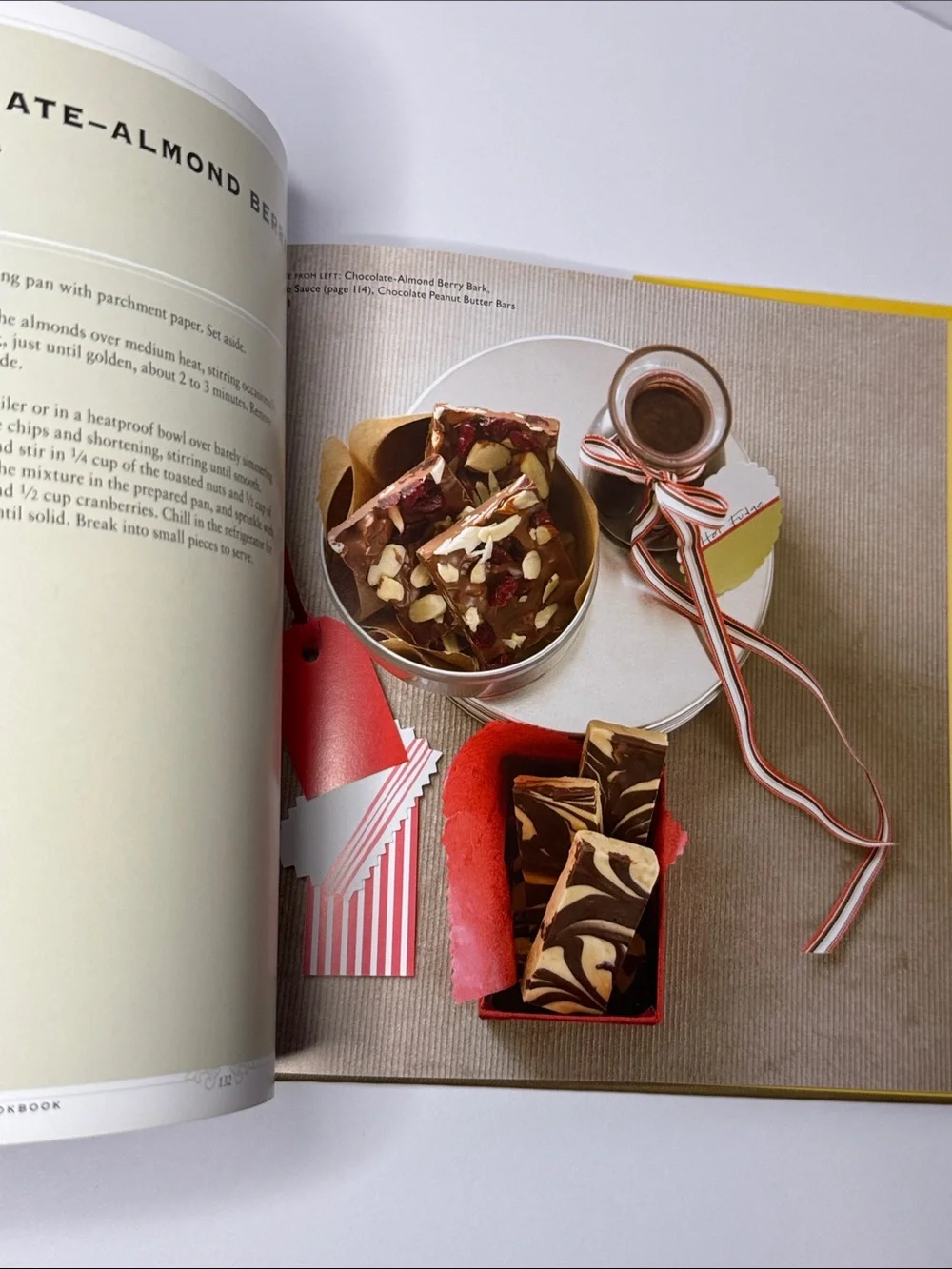 The GHIRARDELLI Chocolate Cookbook. NWT, Hardcover with Jacket, 2007, 160 pgs.